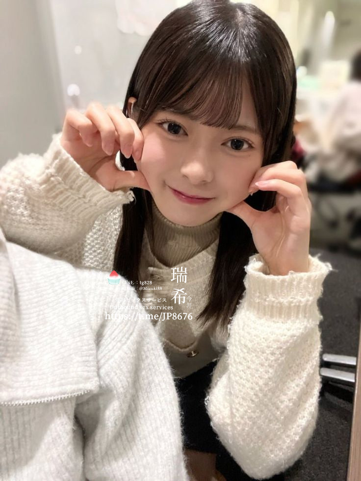優等生系の雰囲気と淫らな身体のギャップが魅力❤️